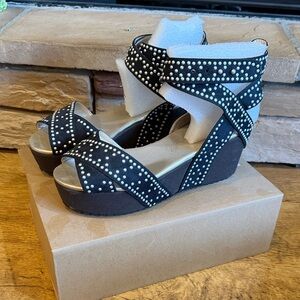 Joyfolie Alma Tangelo Studded Wedge Sandals size 10 NWB
